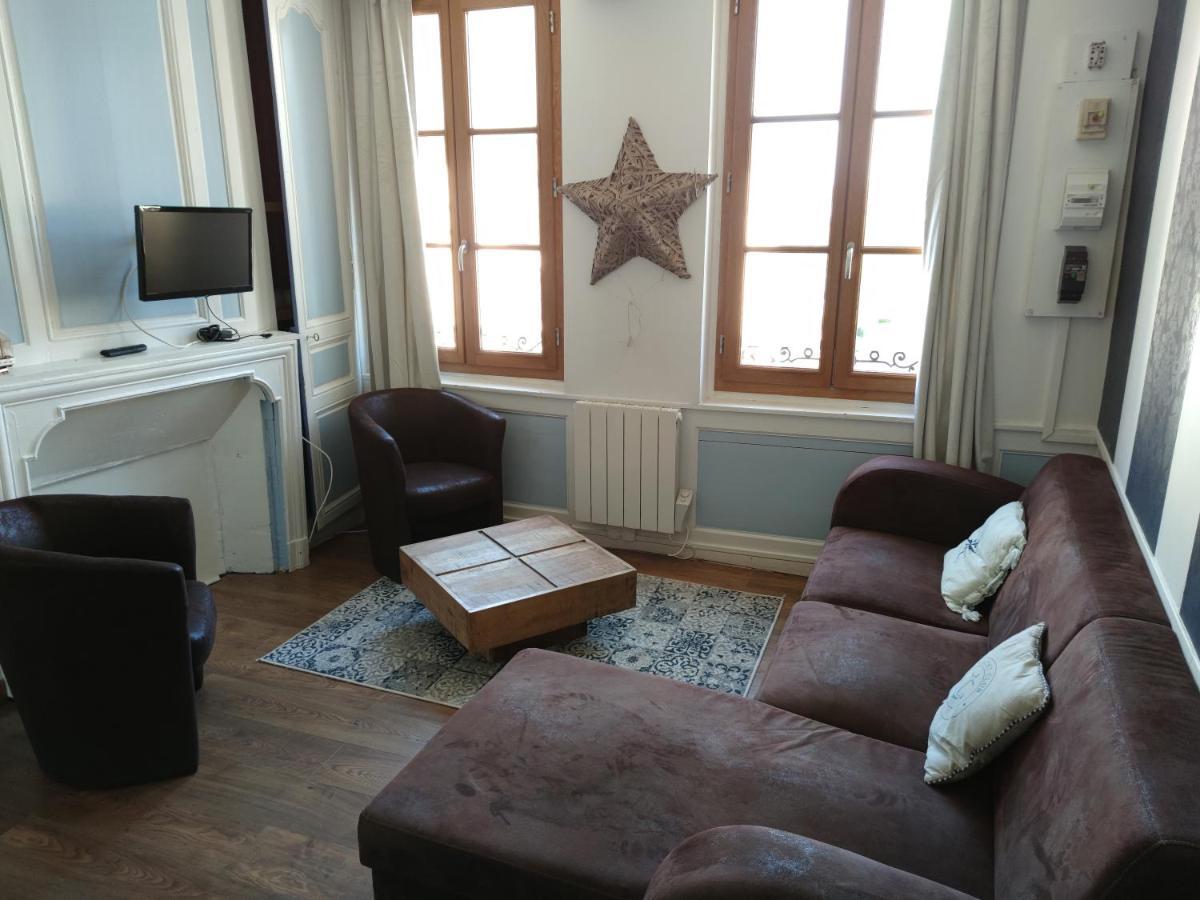 Appartamento Le Saint Léonard...Il est bleu Honfleur Esterno foto