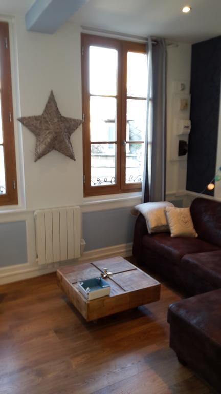 Appartamento Le Saint Léonard...Il est bleu Honfleur Esterno foto